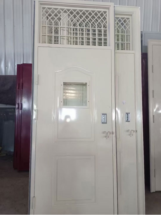 绥德学校教室门