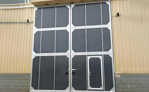 厂房绥德工业门选择与维护全解析：提升效率与安全的关键要素