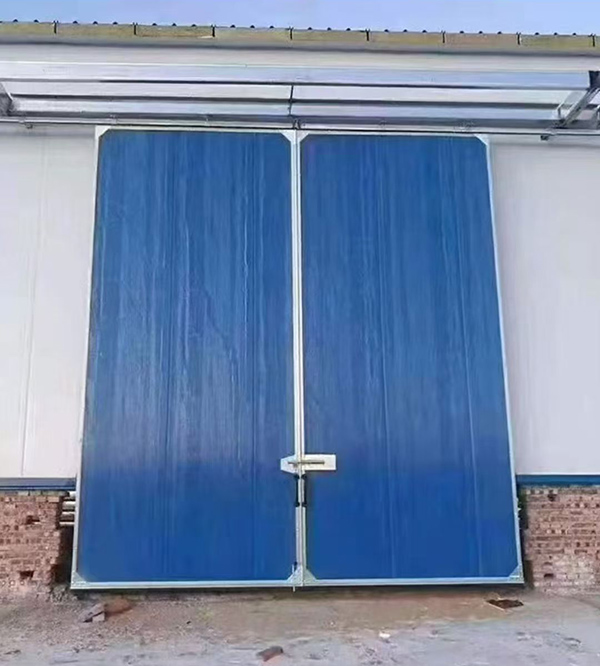 绥德工业门在大型仓储物流通道中的应用实例