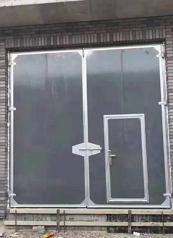 绥德工业平开门在大型设备制造车间的应用实例